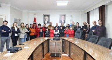 Rektör Bakan, “Ben bu başarıyı alkışlarım” 