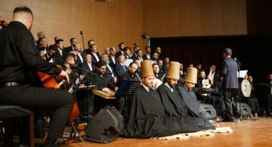 Türk Tasavvuf Musikisi Konseri ve Sema Törenine Katılımcılardan Tam Not 