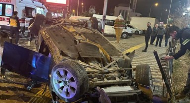 Kahramanmaraş’ta İki otomobil çarpıştı: 2 yaralı