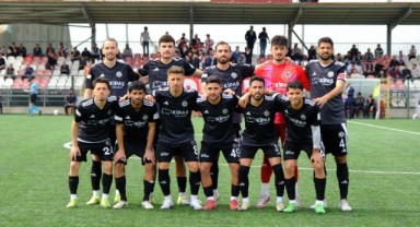 İstiklal Spor, İzmir Çoruhlu'yu 4 Golle geçti..