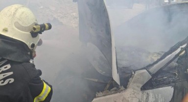 Kahramanmaraş’ta park halindeki otomobil yandı