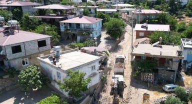 Onikişubat Belediyesi’nden Önsen’de 10 bin metrekarelik kilit parke yatırımı..