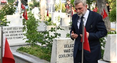 Şehitlerimiz Kabri Başında Dualarla Anıldı..
