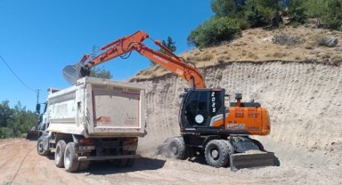 AĞABEYLİ MAHALLESİ’NDE YOL İYİLEŞTİRME ÇALIŞMALARI DEVAM EDİYOR..