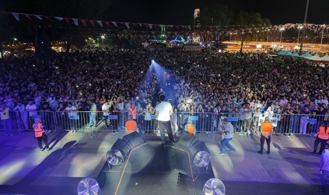 Geleneksel Ağustos Fuarı'na Ziyaretçi Akını; 11 Günde 750 Bini Aştı..