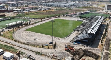 Şehrin 4 Bin Seyirci Kapasiteli Yeni Futbol Sahasında Sona Gelindi.
