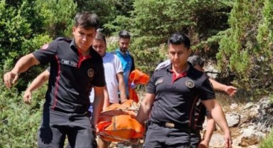  Somak Ekşi Toplamak İçin Çıktığı Dağda Öldü..