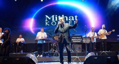 Türk Pop Müziğinin Efsane İsmi Mithat Körler KAFUM'da Sahne Aldı..