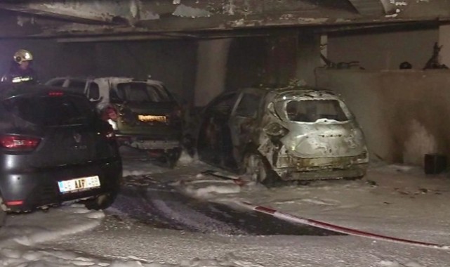 Apartman Otoparkında Korkutan Yangın..