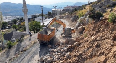 Ilıca Bölgesinde Ulaşım Konforu Artıyor; Yolun Genişliği 2 Katına Çıkarılıyor..