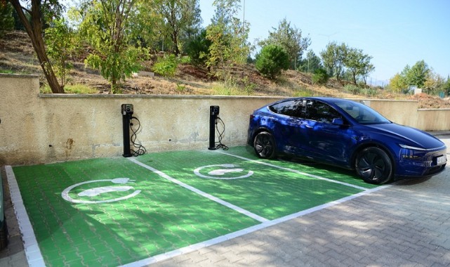 KSÜ Kampüsüne 8 Adet Elektrikli Araç Şarj İstasyonu Kuruldu..