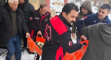 Ev Yangını: 1 Kişi İtfaiye Tarafından Kurtarıldı..