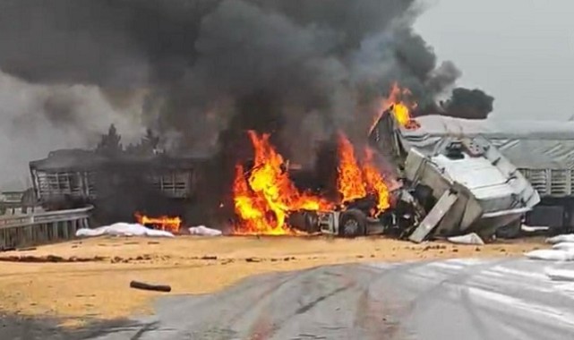 Kahramanmaraş-Gaziantep yolunda zincirleme kaza..