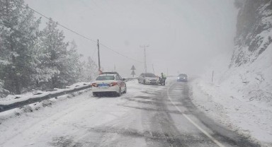Kahramanmaraş-Kayseri yolu ulaşıma kapandı   