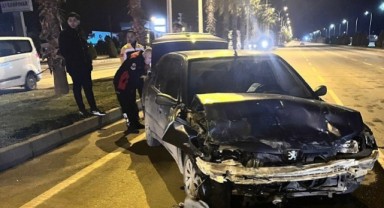 Kahramanmaraş’ta iki otomobil çarpıştı: 1’i ağır 4 yaralı ..