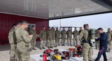 AFAD’dan TSK Personeline Depremde Arama ve Kurtarma Eğitimi..