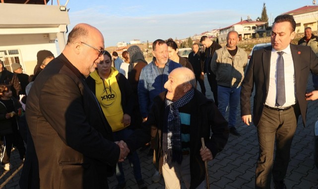 Başkan Akpınar 76. Mahalle Toplantısını Alibey Uşağında yaptı..