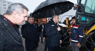 Başkan Toptaş, Karla Mücadeleyi Sahada İnceledi...