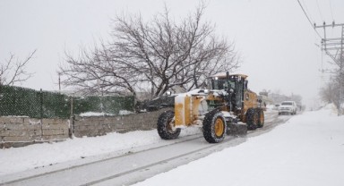 Dulkadiroğlu Belediyesi Karla Mücadelede Yoğun Çalışıyor..