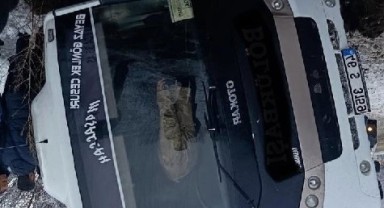 İşçi servisi devrildi..