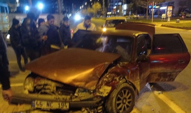 Kahramanmaraş’ta Trafik Kazası: 1’i Çocuk 4 Yaralı..