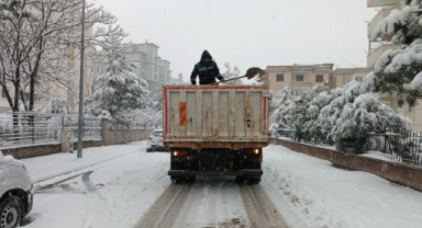 Onikişubat Belediyesi karla mücadelede tam teyakkuzda..