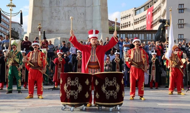 Jandarma Genel Komutanlığı Mehteran Gösterisi Kaçmaz..