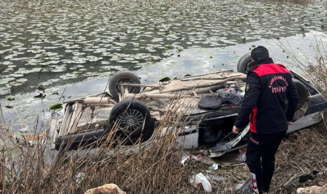 Kahramanmaraş’ta Otomobil Su Birikintisine Düştü: 78 Yaşındaki Sürücü Hayatını Kaybetti..