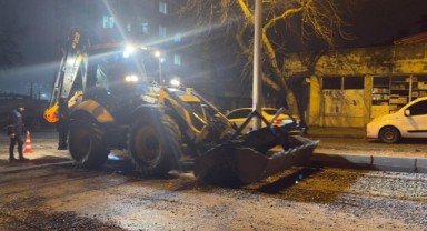 Yağışların Arterlerde Oluşturduğu Tahribatlar Hızla Gideriliyor..