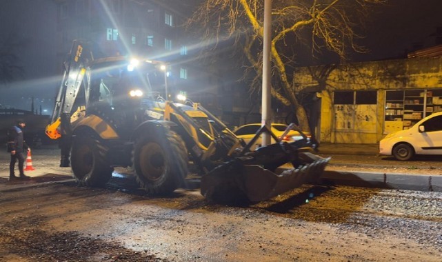 Yağışların Arterlerde Oluşturduğu Tahribatlar Hızla Gideriliyor..