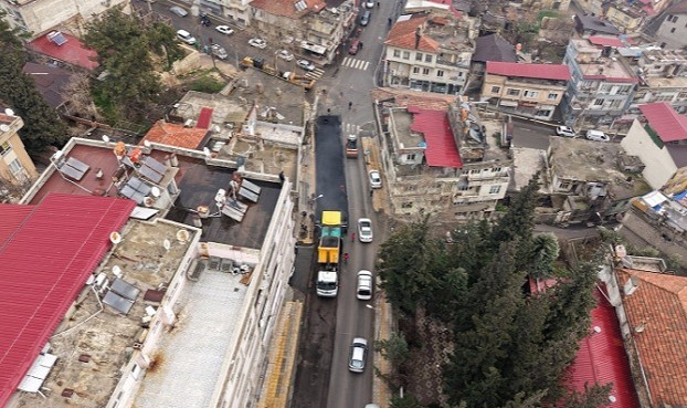 Yollar Tek Tek Yenileniyor...