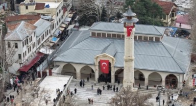 Asırlık Miras Yeniden Ayağa Kalktı: Ulu Camii ve Boğazkesen Camii İbadete Açıldı 