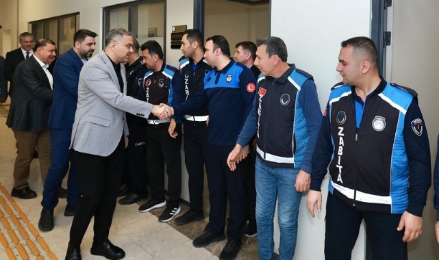 Başkan Toptaş, Belediye Personeliyle Bayramlaştı..