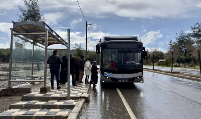 Büyükşehir, Bayramda Mezarlık Ziyaretlerini Ulaşım Desteğiyle Kolaylaştırdı 