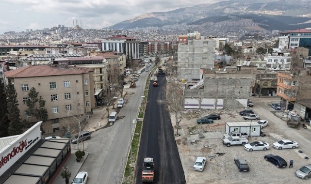 Büyükşehir, Dulkadiroğlu'nda Asfalt Mesaisini Sürdürüyor..