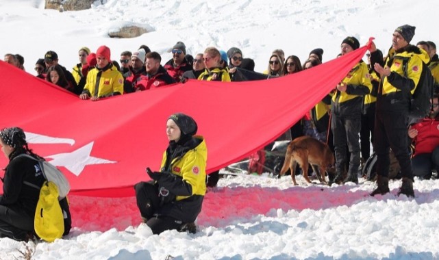 Muhsin Yazıcıoğlu Keş Dağı’nda anıldı ..