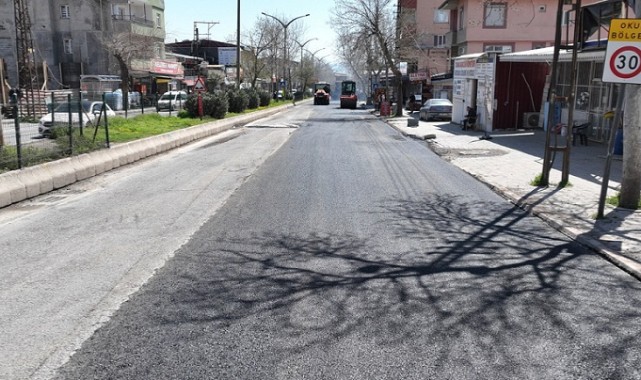 Şehirde Asfalt Mesaisi Sürüyor..