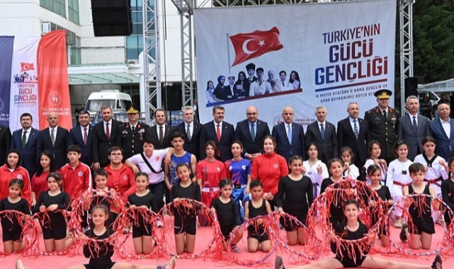 Atatürk’ü Anma, Gençlik ve Spor Bayramı, Milli İrade Meydanı’nda Coşkuyla Kutlandı..