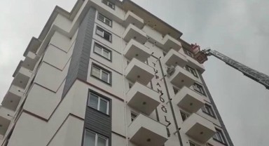 Kahramanmaraş’ta 10 Katlı Binada Yangın..