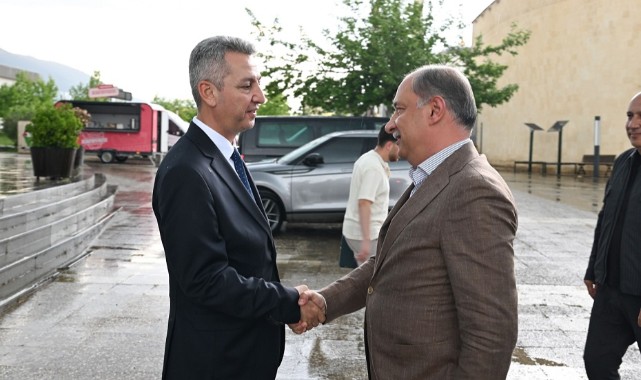 Tarım ve Orman Bakan Yardımcısı Abdulkadir Polat’tan Rektör Okumuş’a Hayırlı Olsun Ziyareti..