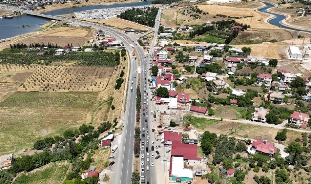 Kılavuzlu Mevkiinde Geçici Trafik Düzenlemesine Gidildi..