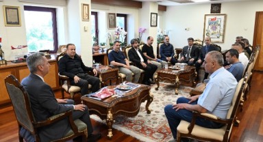 KSÜ'de Öğretmen Ayla Kara ve Öğrenciler İçin Anlamlı Buluşma 