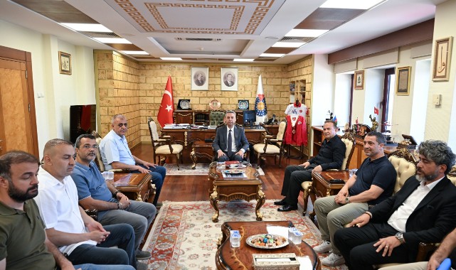 KSÜ'de Öğretmen Ayla Kara ve Öğrenciler İçin Anlamlı Buluşma