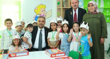 Minikleri dolu dolu bir yaz bekliyor