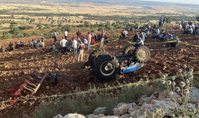  Traktör Devrildi: 1 Kişi Hayatını Kaybetti..