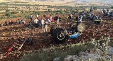  Traktör Devrildi: 1 Kişi Hayatını Kaybetti..