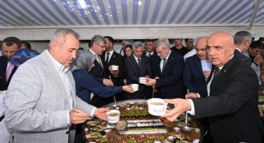 5 Bin Vatandaşa Aşure İkram Ettik
