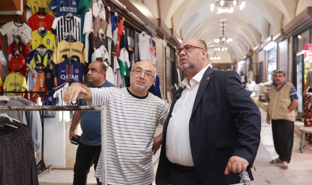 Başkan Akpınar, Restorasyonu Tamamlanan Tarihî Kapalı Çarşıda Esnafla Buluştu