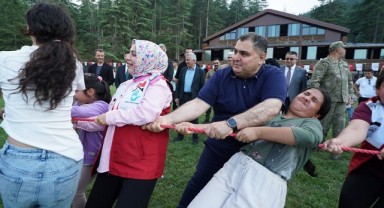 Şehit ve Gazi Çocuklarının Karne Sevinci Başkonuş’ta Yaşandı..
