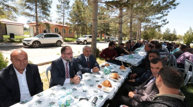 AFŞİN BELEDİYESİ PERSONELLERİYLE BİRARAYA GELDİ